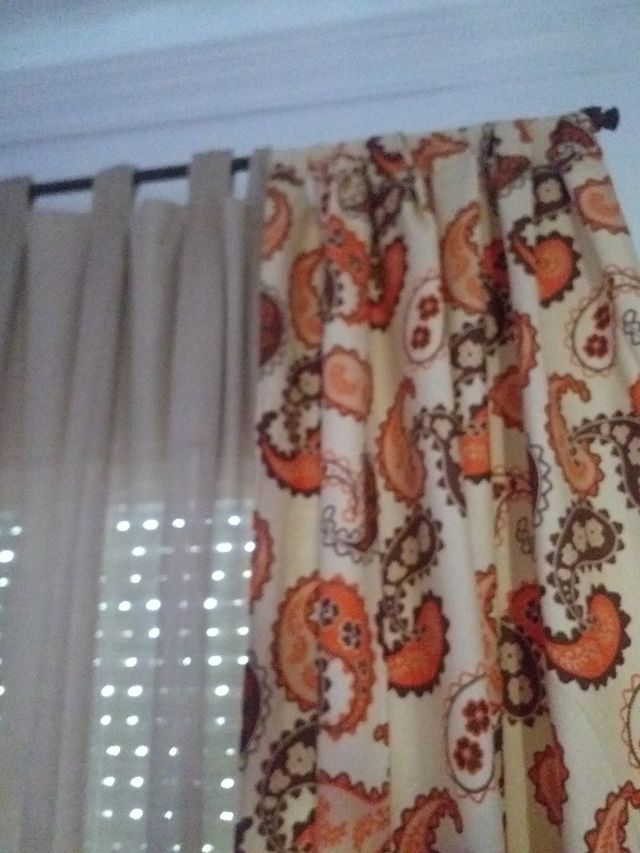 cortinas, visillos y funda de cojines