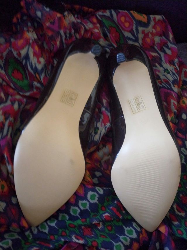 STILLETO  a estrenar 