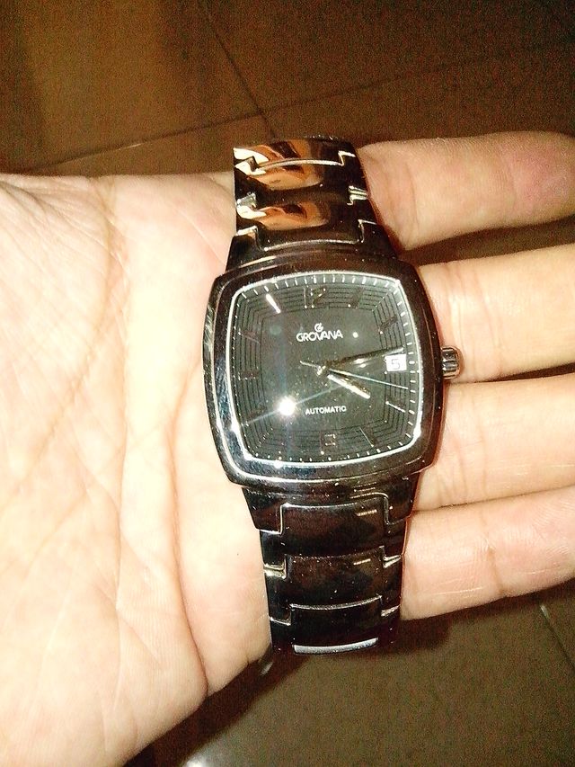 Reloj suizo automático