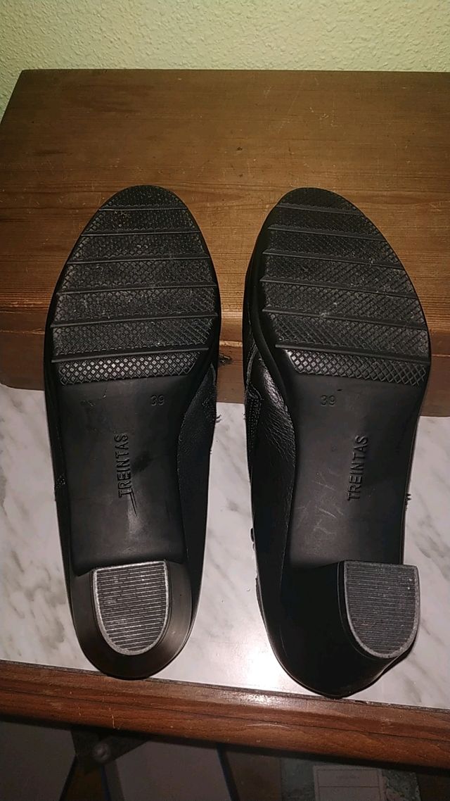 botines de piel negros