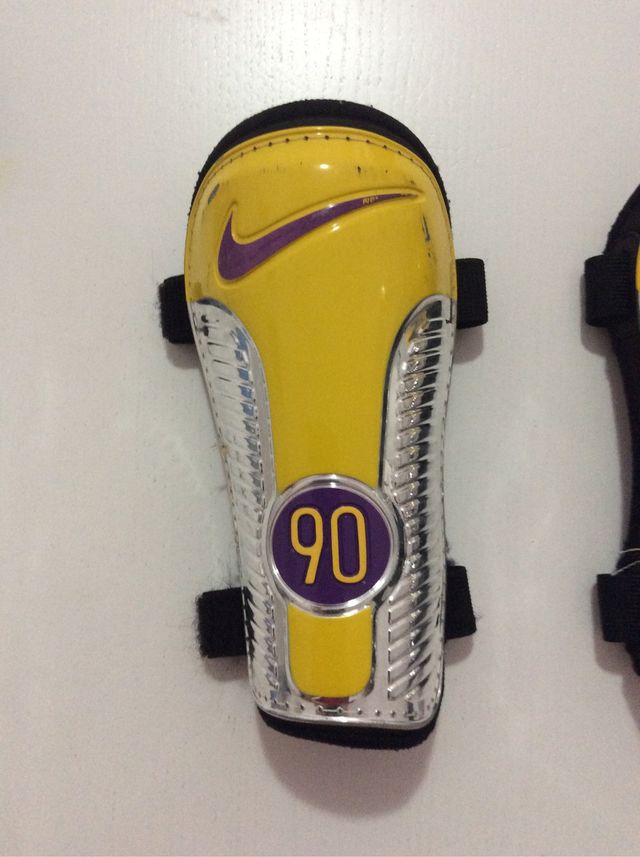Espinilleras NIKE talla L usadas
