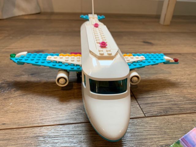 Avión LEGO friends