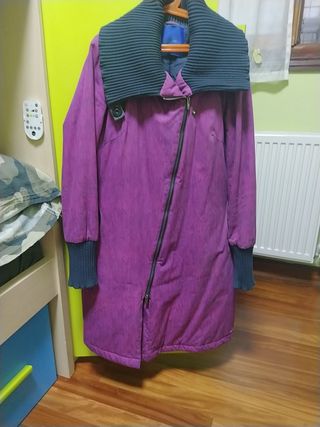 Abrigo mujer skunkfunk de segunda mano por 14 EUR en Bilbao en WALLAPOP