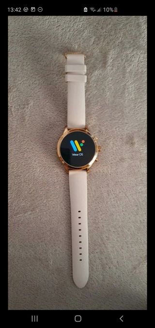 Smartwatch Michael Kors MKT5048 de segunda mano por 110 EUR en Barcelona en  WALLAPOP