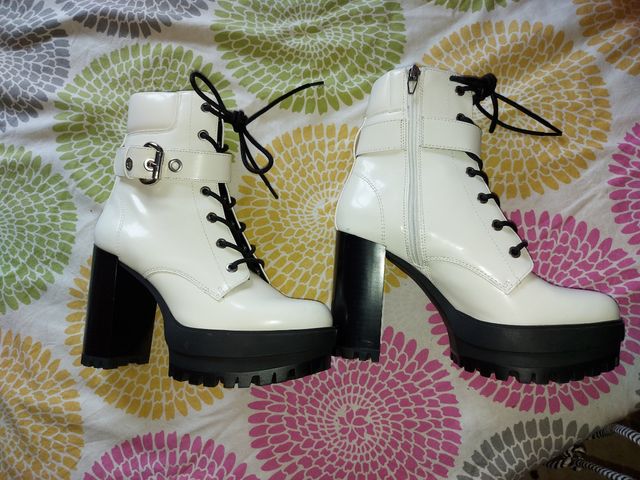botines blancos de tacon