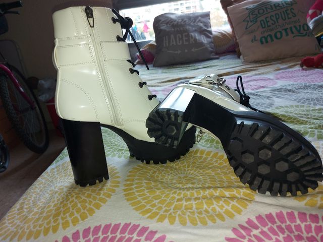 botines blancos de tacon