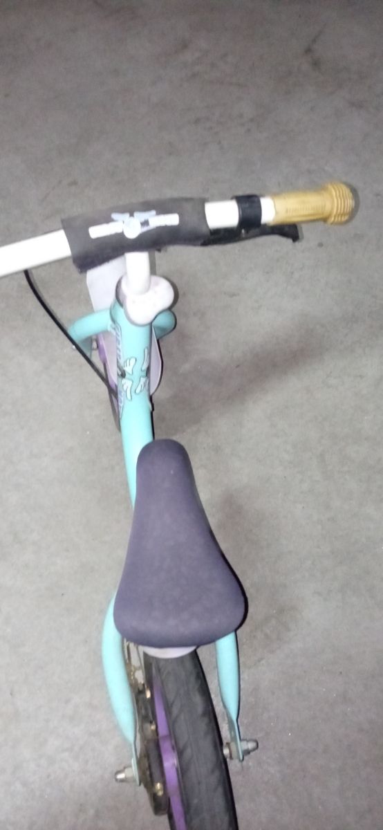 Bici sin pedales con freno