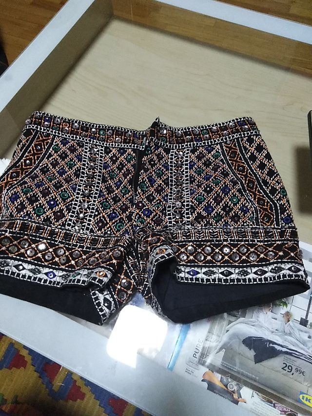 pantalón corto lentejuelas