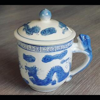 Taza de té de porcelana china con tapa