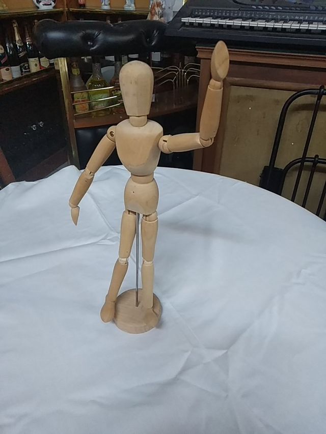 Maniquí para bellas artes.