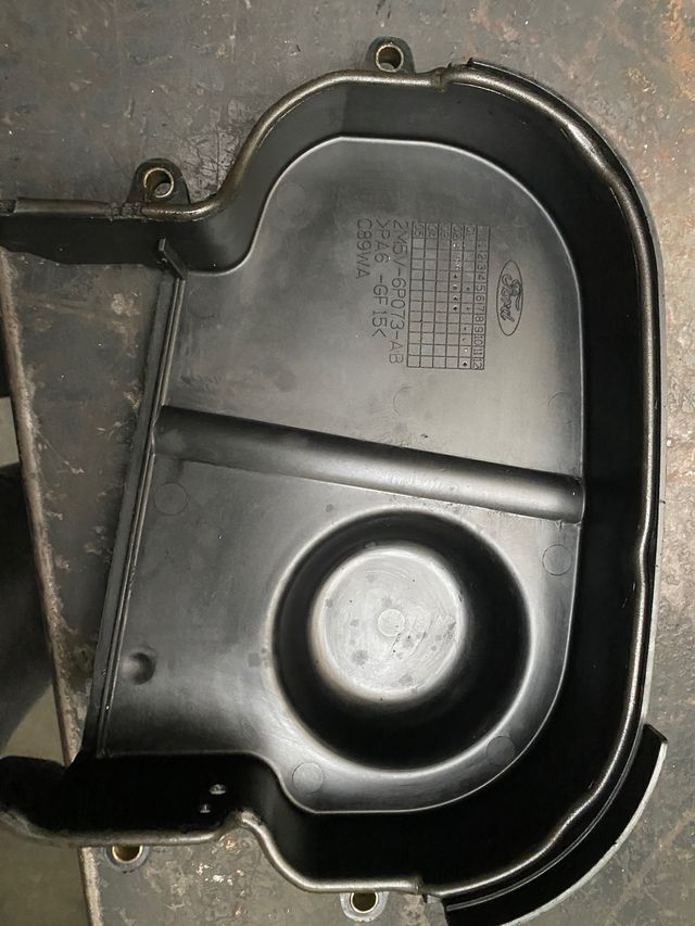 Tapa distribución ford focus st 170