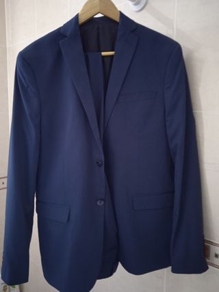 Traje chaqueta lefties de segunda mano por 37 EUR en Burjassot en WALLAPOP