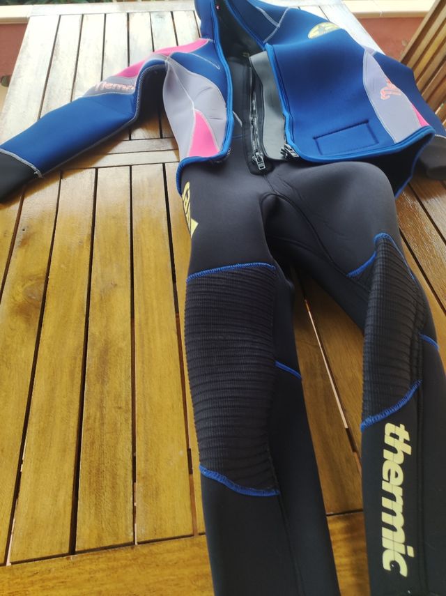 mono neopreno Mares Surf, barranquismo