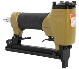 Grapadora neumática para compresor de segunda mano por 40 EUR en Santiago  de Compostela en WALLAPOP