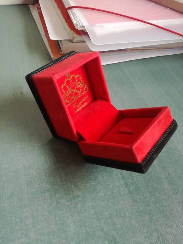 cajita anillo