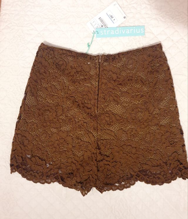 short nuevo talla S con etiquetas marron de encaje