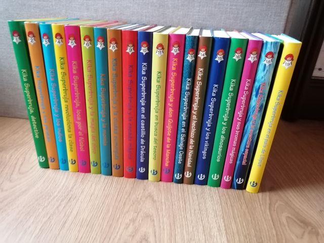 19 libros de la colección Kika Superbruja (Nuevos)