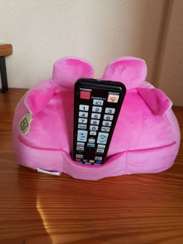 Apoya tablets y libros.