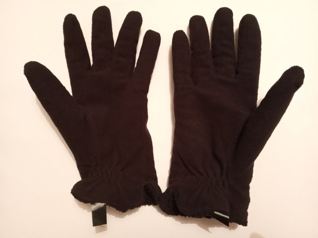 Guantes negros con forro interior