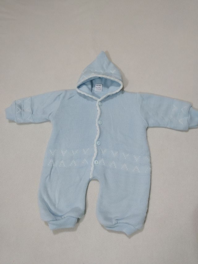 Lote bebé Chaqueta , pelele y saco