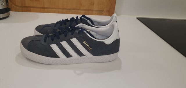 anfitrión Pigmalión visto ropa Adidas Gazelle talla 38 de segunda mano por 18 € en Palma de Mallorca en WALLAPOP anfitrión Pigmalión visto ropa Adidas Gazelle talla 38 de segunda mano por 18 € en Palma de Mallorca en WALLAPOP