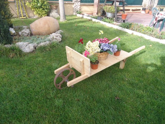 CARRETILLA DE MADERA