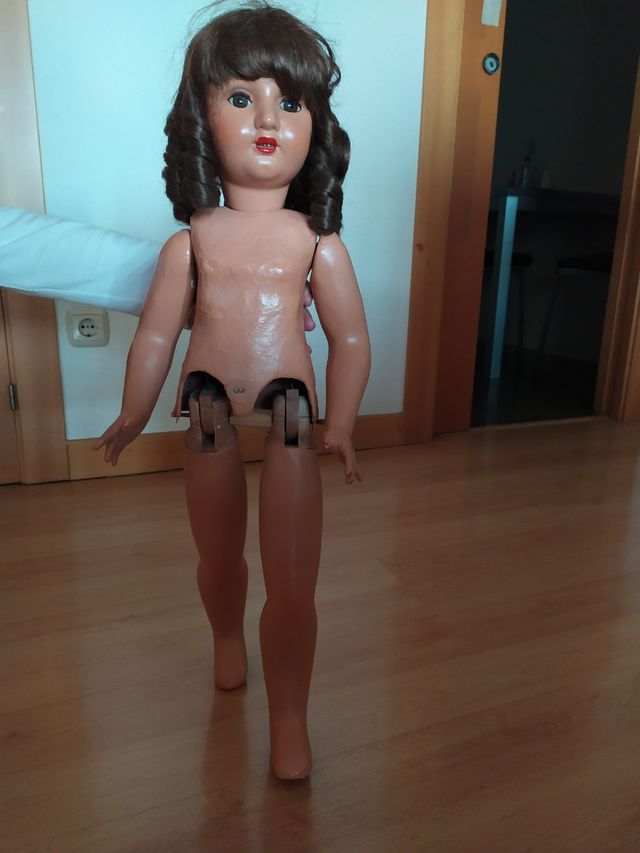 muñeca antigua (+ 100 años) de cartón piedra