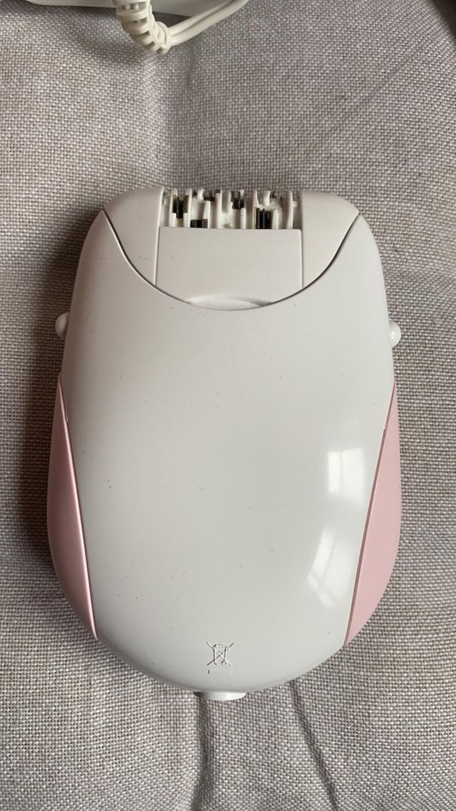 SE VENDE DEPILADORA BRAUN