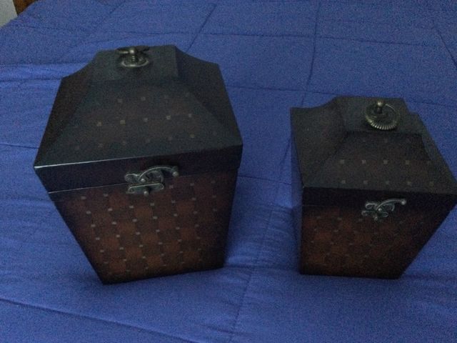 Conjunto de 2 Tibores de madera noble