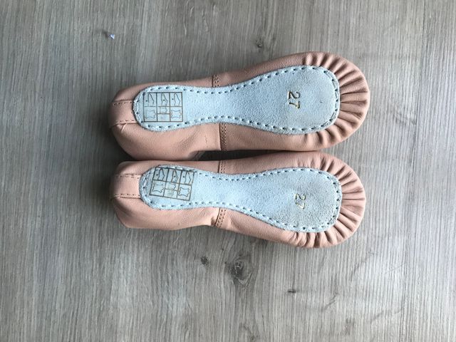 Zapatillas de ballet a estrenar talla 27