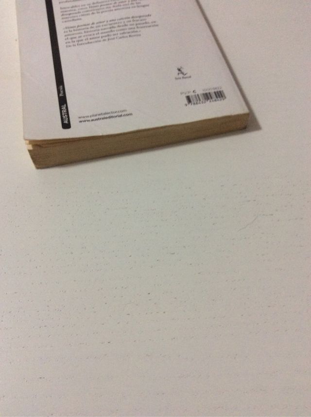 VEINTE POEMAS DE AMOR Y UNA CANCIÓN DESESPERADA