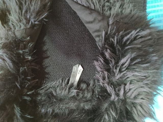 Chaleco de pelo y punto 