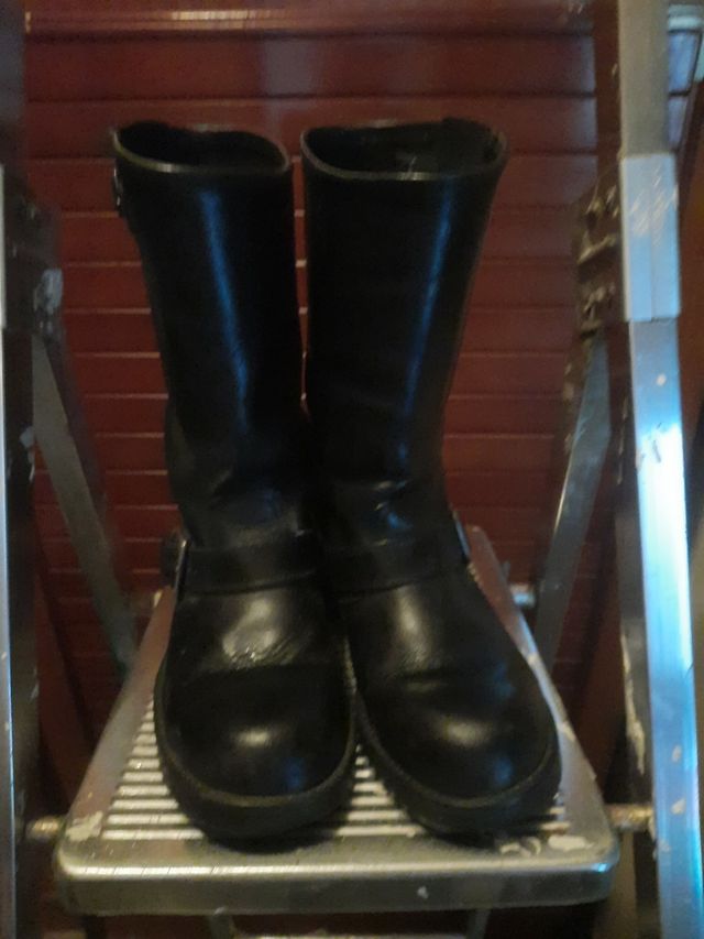 Botas estilo motker.