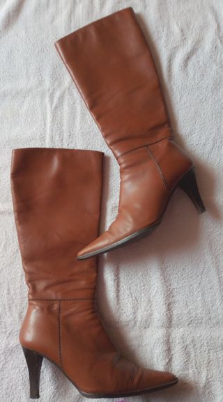 Dansi Botas de segunda mano por 49 EUR en Santa Cruz de Bezana en WALLAPOP