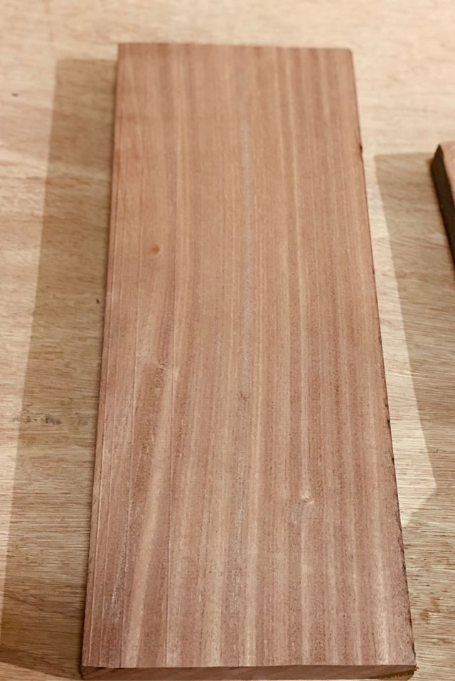 Tablones Sapelly .Chapa de madera.Bricolaje.Mueble de segunda mano por