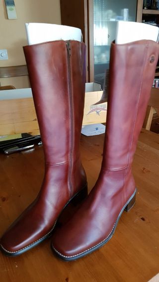 BOTAS PIEL MARCA PIKOLINOS de segunda mano por 45 EUR en Guadalajara en  WALLAPOP