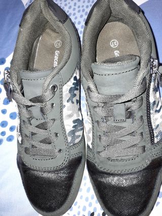 Zapatillas Deichmann de segunda mano por 5 EUR en Jerez de la Frontera en  WALLAPOP