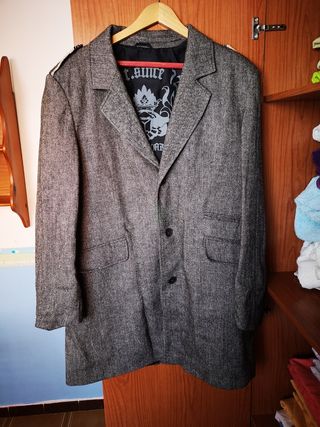 Abrigo hombre XL Clockhouse de segunda mano por 10 EUR en Fisterra en  WALLAPOP