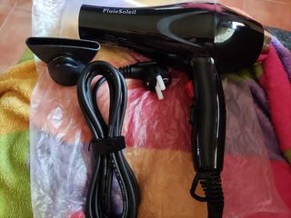 Secador de pelo profesional de segunda mano por 18 EUR en Cigales en  WALLAPOP