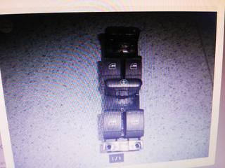 Teclas Elevalunas y motor E.E.