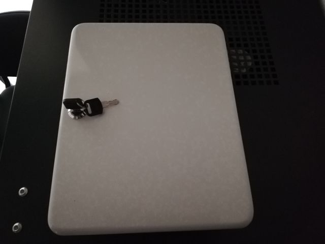 armadio in metallo per 75 chiavi