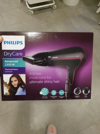 Secador philips drycare advanced 2300W de segunda mano por 10 EUR en  Guadalajara en WALLAPOP