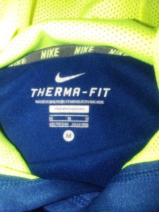 Sudadera NIKE Therma-Fit de segunda mano por 15 EUR en Santander en WALLAPOP