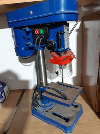 Taladro de Columna Canora Industrial de segunda mano por 125 EUR en Jerez  de la Frontera en WALLAPOP