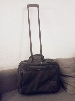 Trolley o maleta para viajes de trabajo Samsonite. de segunda mano por 60  EUR en Valencia en WALLAPOP
