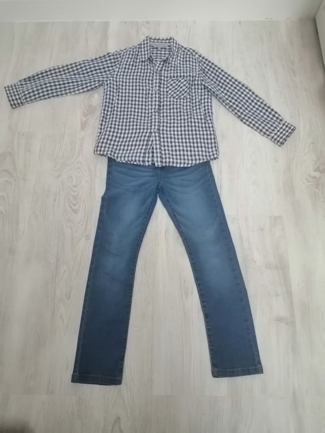 Conjunto de tres pantalones y tres camisas