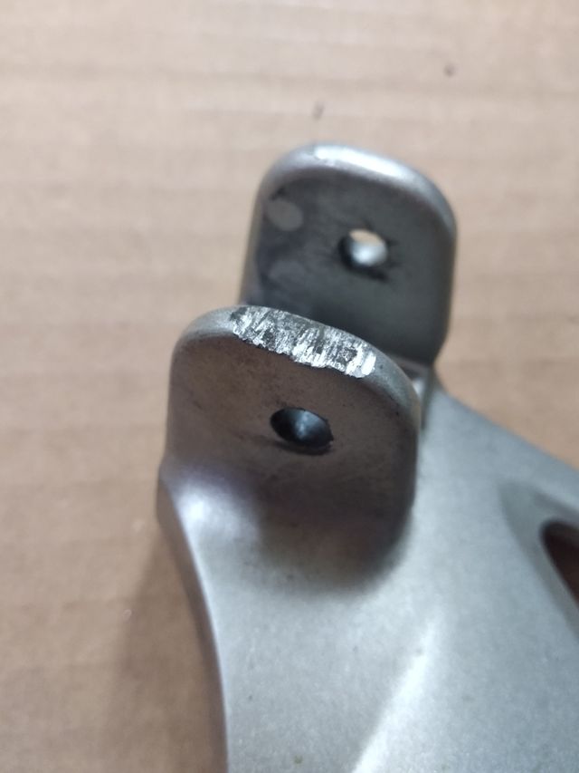 Soporte estribo pasajero VFR 800