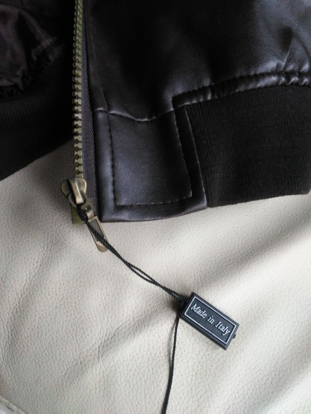 Chaquetas polipiel nuevas. 5 euros