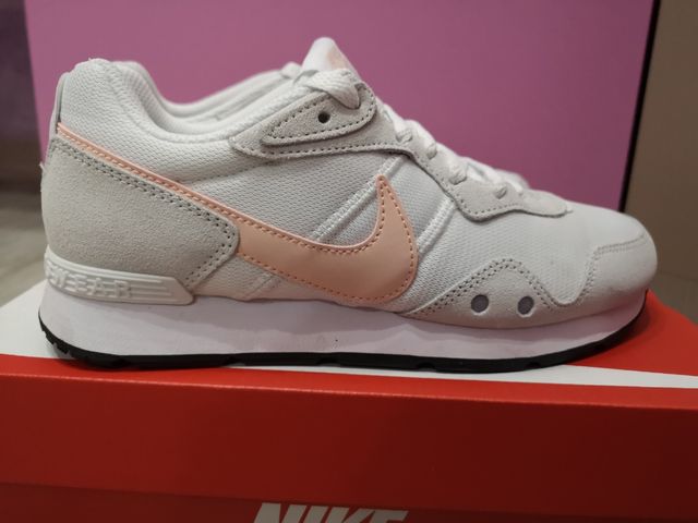 Zapatillas Nike mujer 37.5