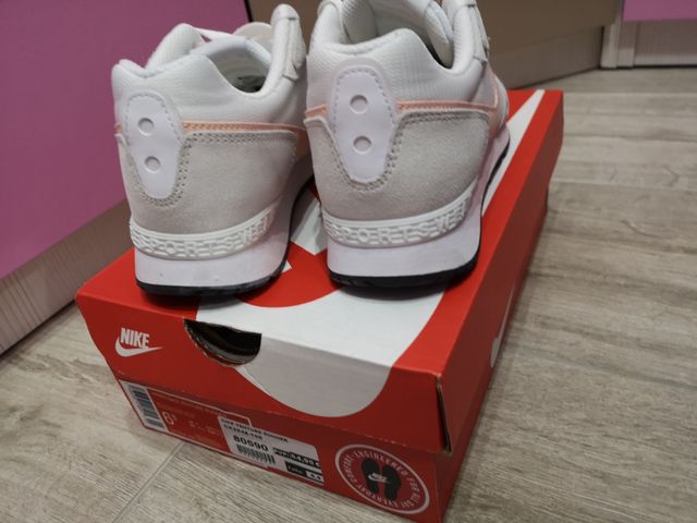 Zapatillas Nike mujer 37.5